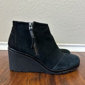 TOMS Avery Wedge Booties Side Zip Ankle Boots in Black Suede